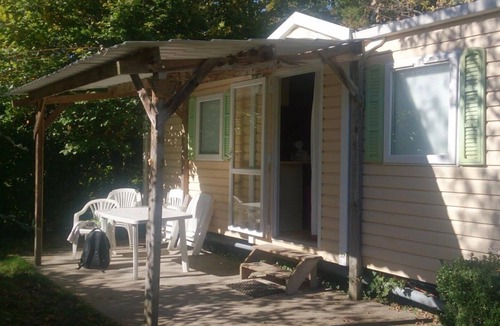Monceaux-sur-Dordogne House | ZEcamping 4* piscine couverte dog friendly animations cottage TV 29m2