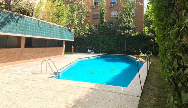 1 bedroom flat with swimming pool and balcony in Madrid
