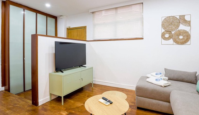 10. Torrent Flors Apartment