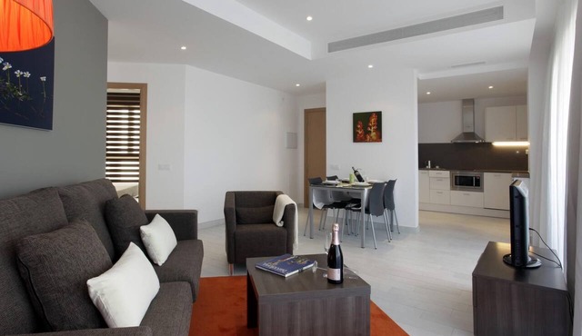 2 bedroom apartment with large balcony