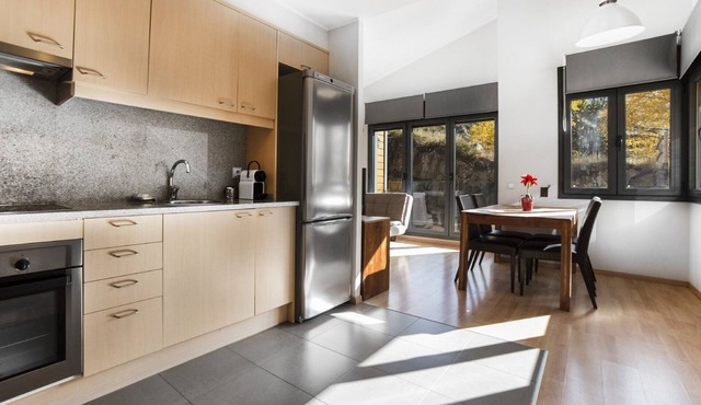 2 Bedroom Apartment with views. 4 pax. El Tarter. FLOC 34