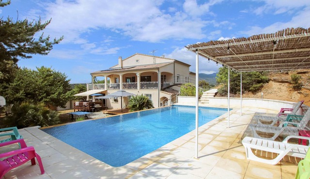 2 bedroom cozy home in Rousset les Vignes