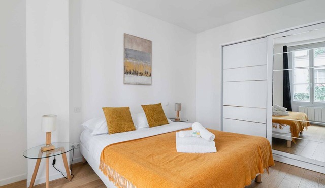 2 pieces renovee a neuf Paris 5 - 4P