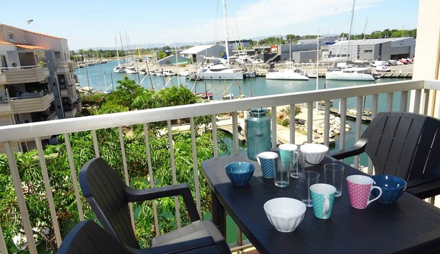2-Room Apartment Marina View with Terrace and Parking