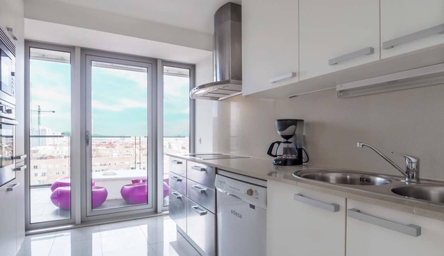 292 - Beach Apartment w/Pool IV