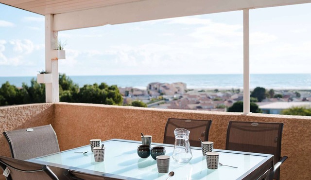 3-room house, 6 people, sea view, A/C, pets, parking