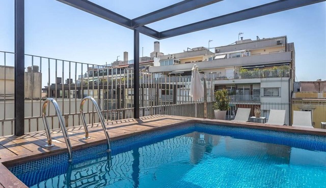 3 rooms Barrio Gotico Duplex, Terrace and Pool - 8 pax - Free WiFi
