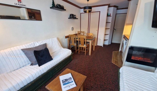 300m from shops, 4th floor, view ski slopes, balcony, parking, tv, 30m², La Plagne