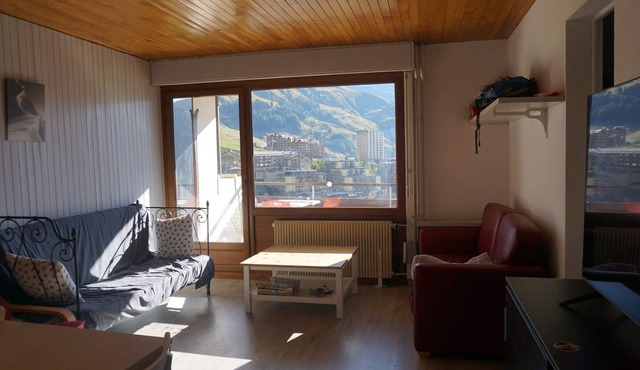 3BR 60m² 6/7 people, 50m from slopes, pets allowed, linen included in winter