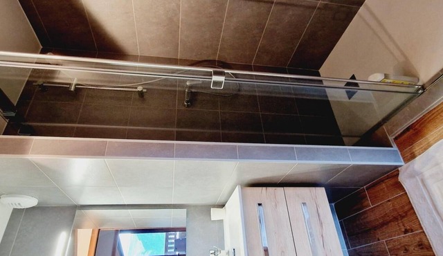 3rd floor, view mountain, terrace, balcony, fireplace or stove, parking, tv, ski locker, 130m²