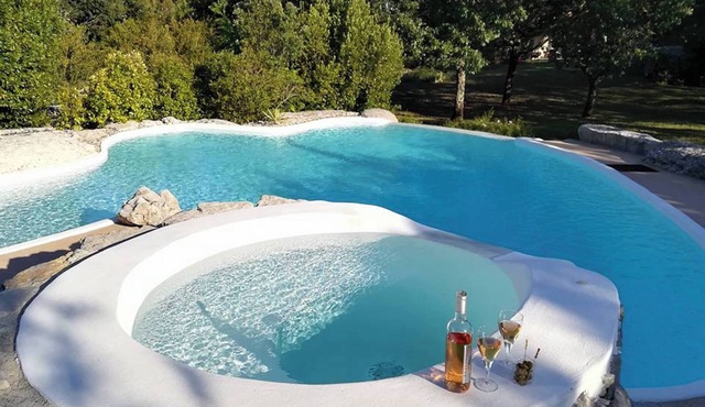 4*-rated cottage near a turquoise lagoon in exceptional surroundings!