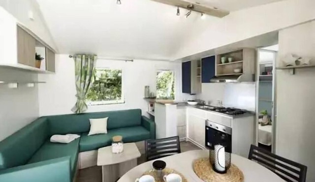 4-Room Mobile Home for 6 People, Air-Conditioned + TV