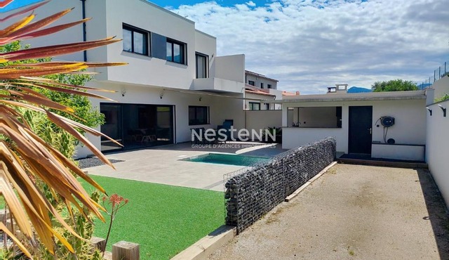 4097 - Villa contemporaine avec piscine