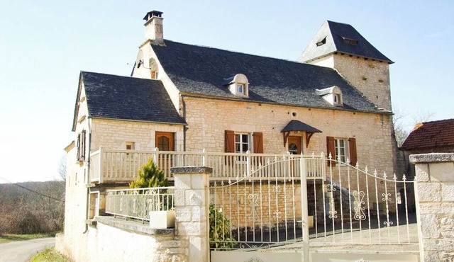 46g11847 - Gignac - Gîte