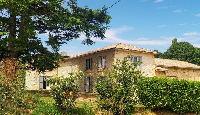 6 bedroom luxurious home in Montcaret