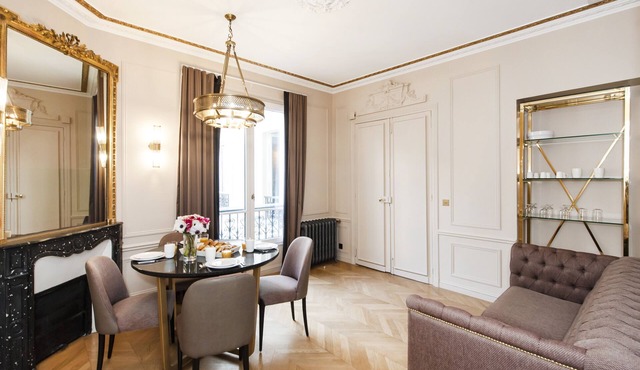 A Beautiful 2-BR apartment in the Champs-Elysées