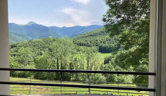 A refreshing retreat for a relaxing stay. Mountain Cabin 65