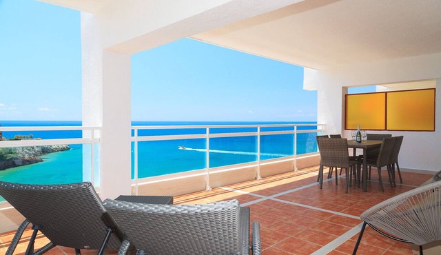 AirCon Apartment with beautiful sea views · UHC SCALA MAR 252