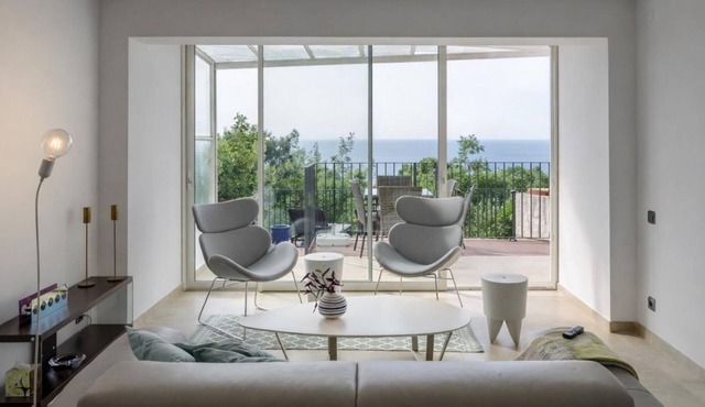 Alba by Danlux Invest. Holidays looking the sea
