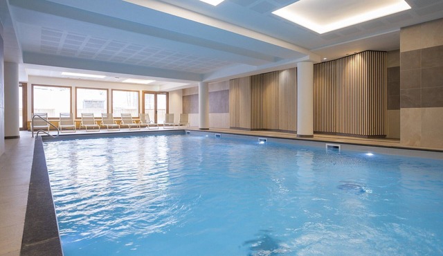 Alpine Stay w/Spa + Views