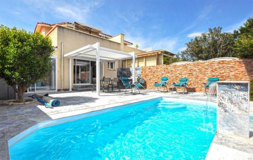 Amazing Home In Alénya