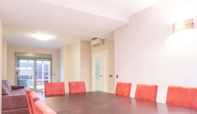 Amplio apartamento a 15 minutos de la Puerta del Sol