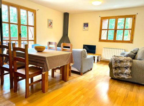 Apartament de muntanya i lluminós by RURAL D'ÀNEU