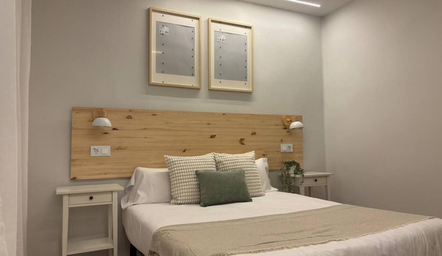 Apartamento en el Casco Antiguo de Pamplona - Ayla Las Murallas