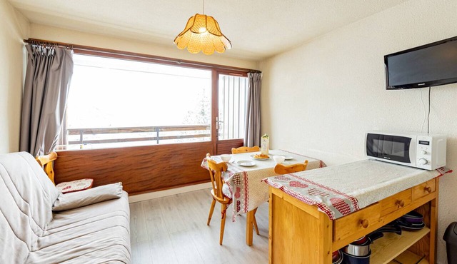 Apartment 5 pers, south balcony, near slopes and shops