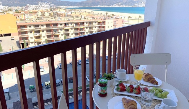 Apartment 1st Line Beach-WIFI-A/A