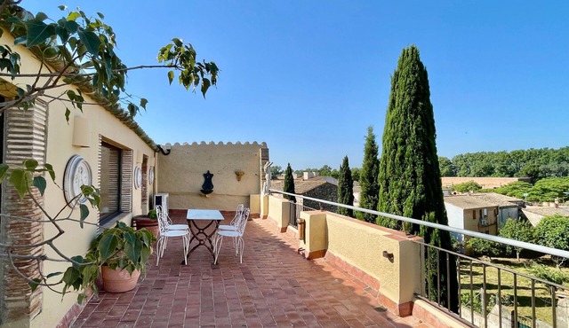 Apartment 'Apartaments Can Gibert - Albera' with Private Terrace, Wi-Fi and Air Conditioning