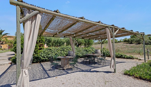 Apartment 'Cal Tuyà De Dalt' with Shared Pool, Shared Terrace and Shared Garden