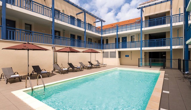 Apartment in Biscarosse near Sandy Beach
