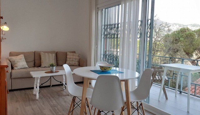 Apartment in Canyelles near the Beach