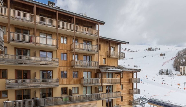 Apartment in Orcières with Ski Slope Access