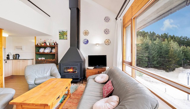 Apartment 'Masella' with Mountain View, Shared Garden