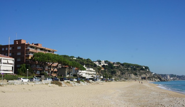 APARTMENT ON FIRS LINE SEA