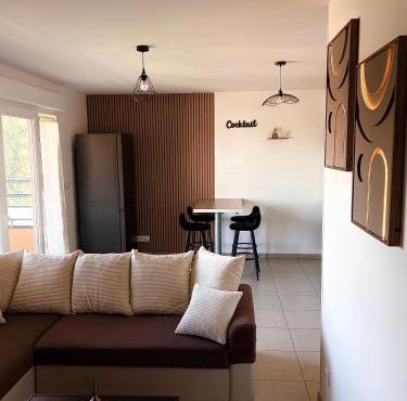 Appartement élégant avec terrasse & vue dégagée