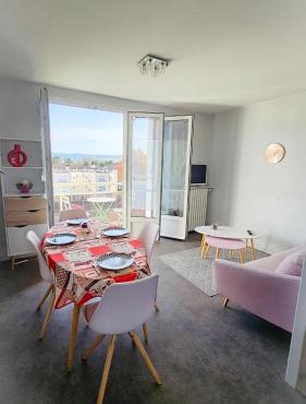 Appartement calme, 2 chambres, balcon & vue dégagée