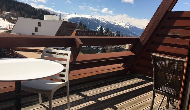 ARC 1600 Studio top floor south-facing terrace sleeps 4