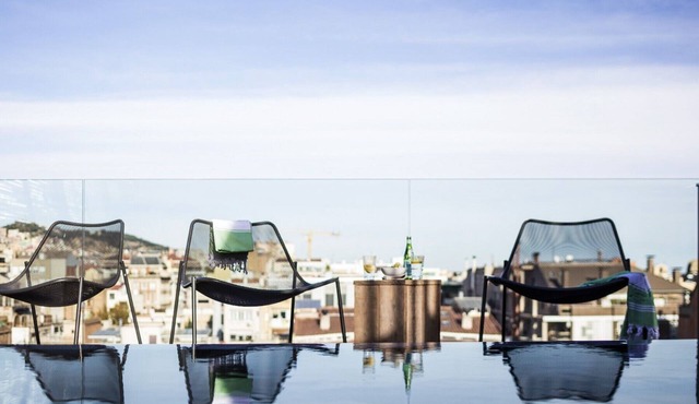 Aribau – Apartment 3 Bedrooms. High standing furnished and fully equipped.