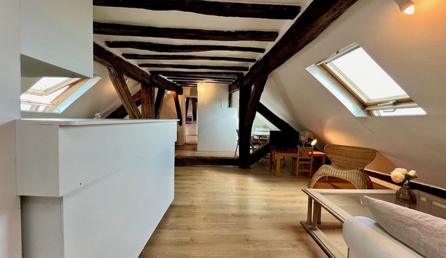 ATYPICAL AND CHARMING MARSH LOFT STUDIO FOR 2 PEOPLE