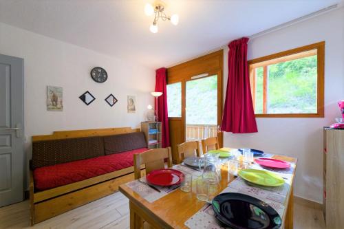Au bon endroit N1 - Appartement 2 pièces 5 à 7 personnes - proche pistes - coeur station - balcon