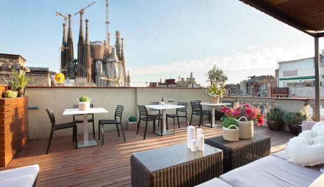 Barcelona Sky Building! The perfect start point to discover Barcelona!