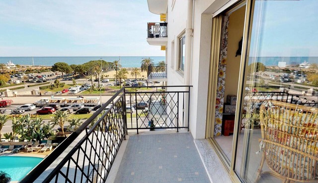 Beautiful 2BR with AC and Terrace Menton