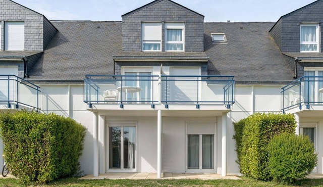 Beautiful 8-Person Family Duplex