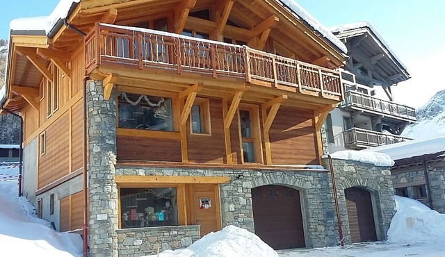 BEAUTIFUL CHALET APARTMENT IN THE HEART OF PARADISKI