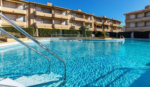 Beautiful apartment for 4 guests with pool, WIFI, A/C, TV and terrace