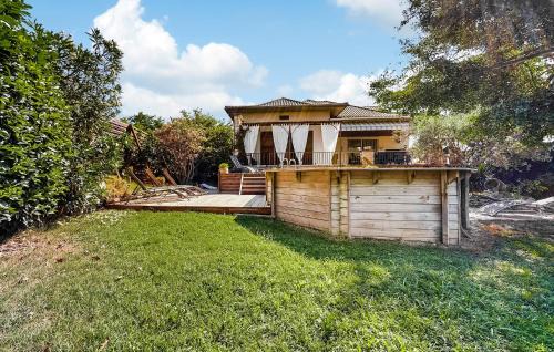 Beautiful Home In Lamotte Du Rhone