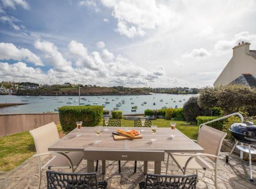 Beautiful panoramic view of the sea Portsall